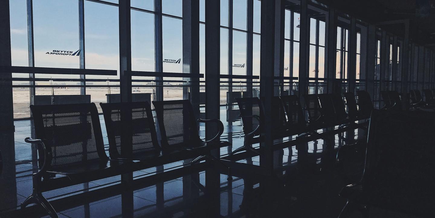 salle d'embarquement vide
